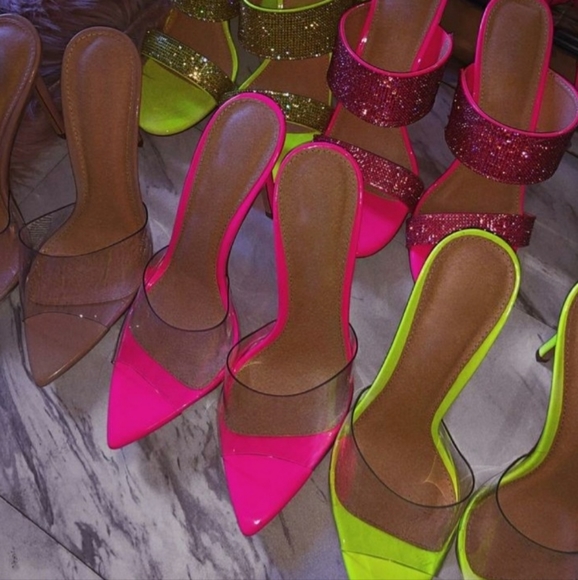 💋 hot pink heels - Picture 3 of 4